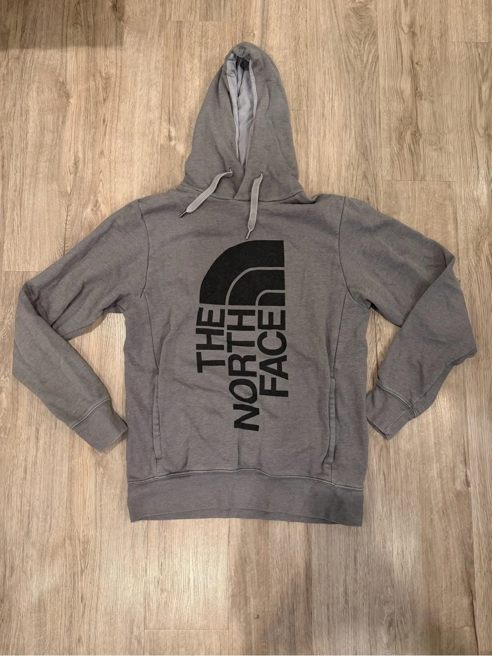 The North Face Men’s Hoodie - Grey - Size Small